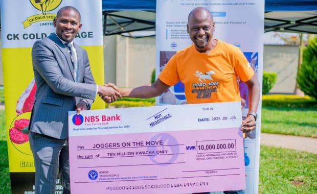 Token of thanks from JOM Marathon.